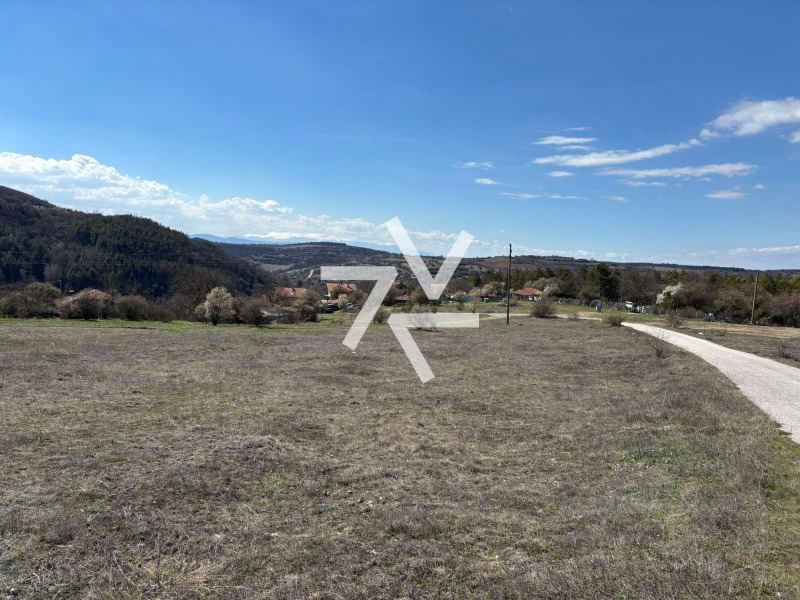 Продава ПАРЦЕЛ в област София, с. Голема Раковица - 781 кв.м / 54 670 € » 106 925.23 лв., АКСИО БЪЛГАРИЯ