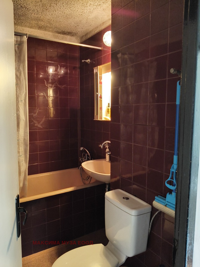 En venta  2 dormitorios Sofia , Mladost 3 , 66 metros cuadrados | 43518078 - imagen [13]