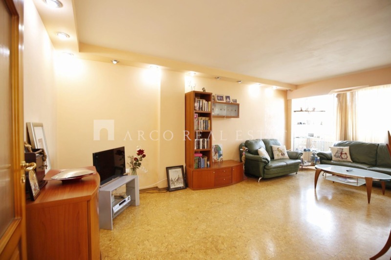 Продава 3-СТАЕН, гр. София, Красно село, снимка 3 - Апартаменти - 53245682