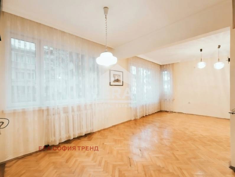 Продава 3-СТАЕН, гр. София, Медицинска академия