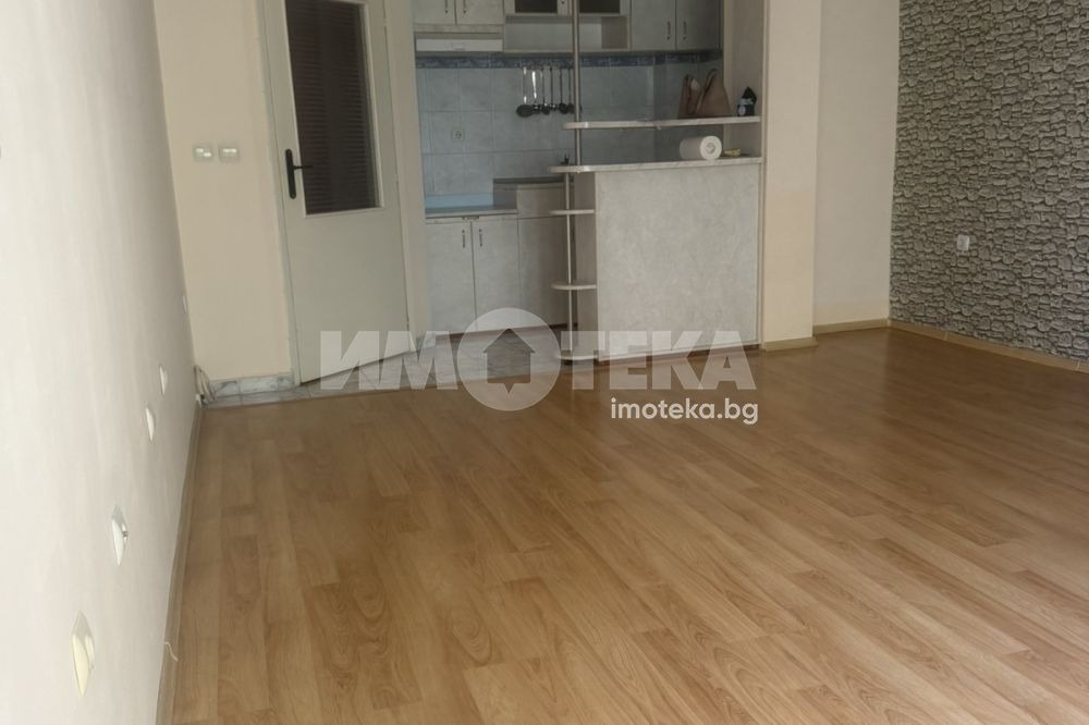 Продава 2-СТАЕН, гр. Пловдив, Кючук Париж