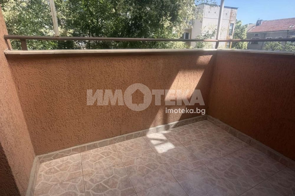 Продава 2-СТАЕН, гр. Пловдив, Кючук Париж, снимка 6 - Апартаменти - 55662788