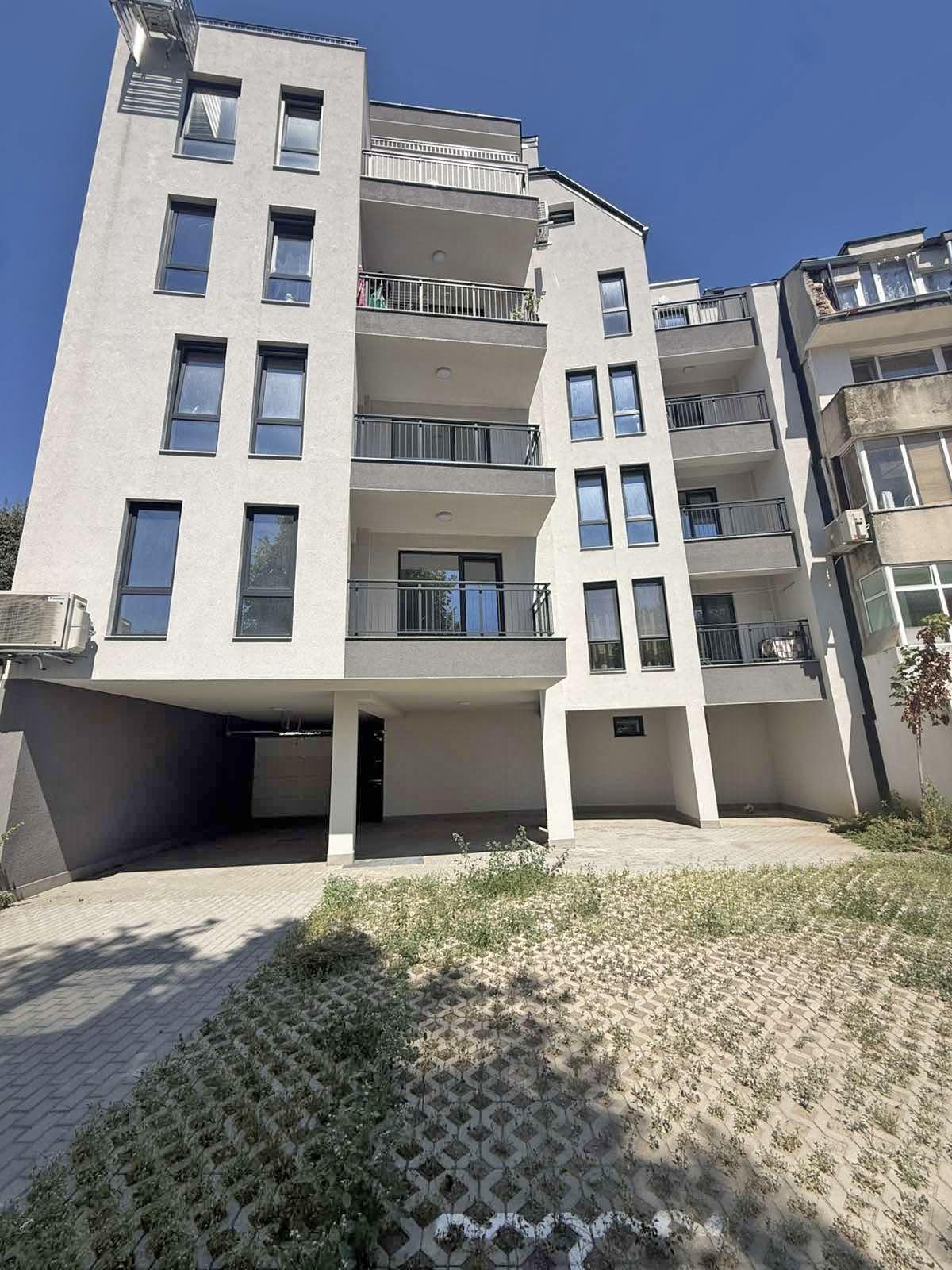 Продава ГАРАЖ, ПАРКОМЯСТО, гр. Варна, Чайка