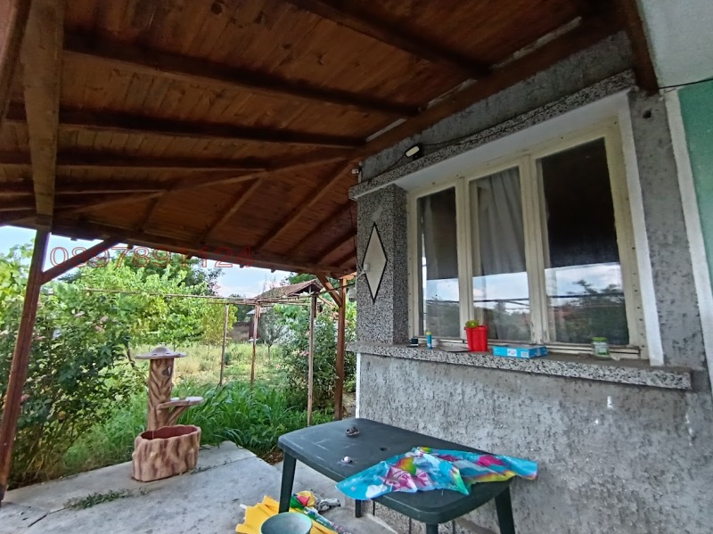 Продава КЪЩА в област Велико Търново, с. Върбица - 100 кв.м / 66 000 € » 129 084.78 лв.
