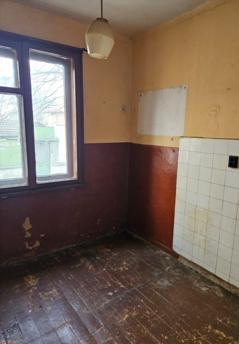 Продава  Етаж от къща град Пловдив , Кючук Париж , 75 кв.м | 48677360 - изображение [4]