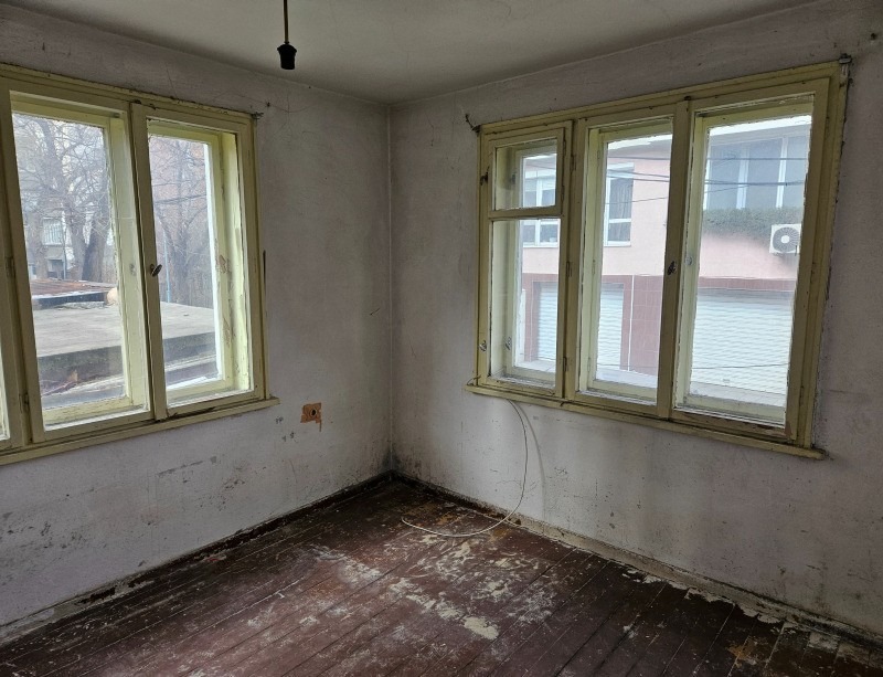 Продава  Етаж от къща град Пловдив , Кючук Париж , 75 кв.м | 48677360 - изображение [3]