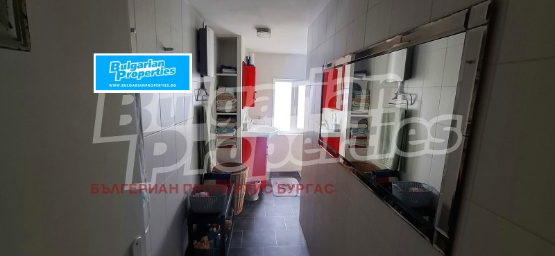 Продава КЪЩА, с. Светлина, област Бургас, снимка 10 - Къщи - 53183099