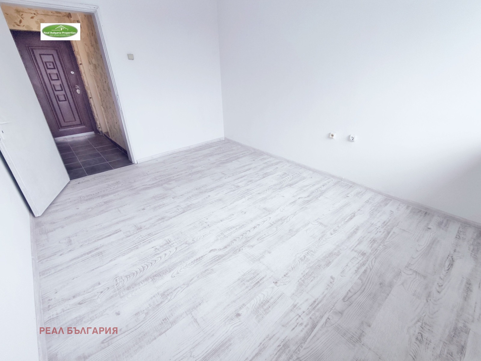 Продава 1-СТАЕН, гр. Русе, Дружба 3, снимка 2 - Апартаменти - 51065543