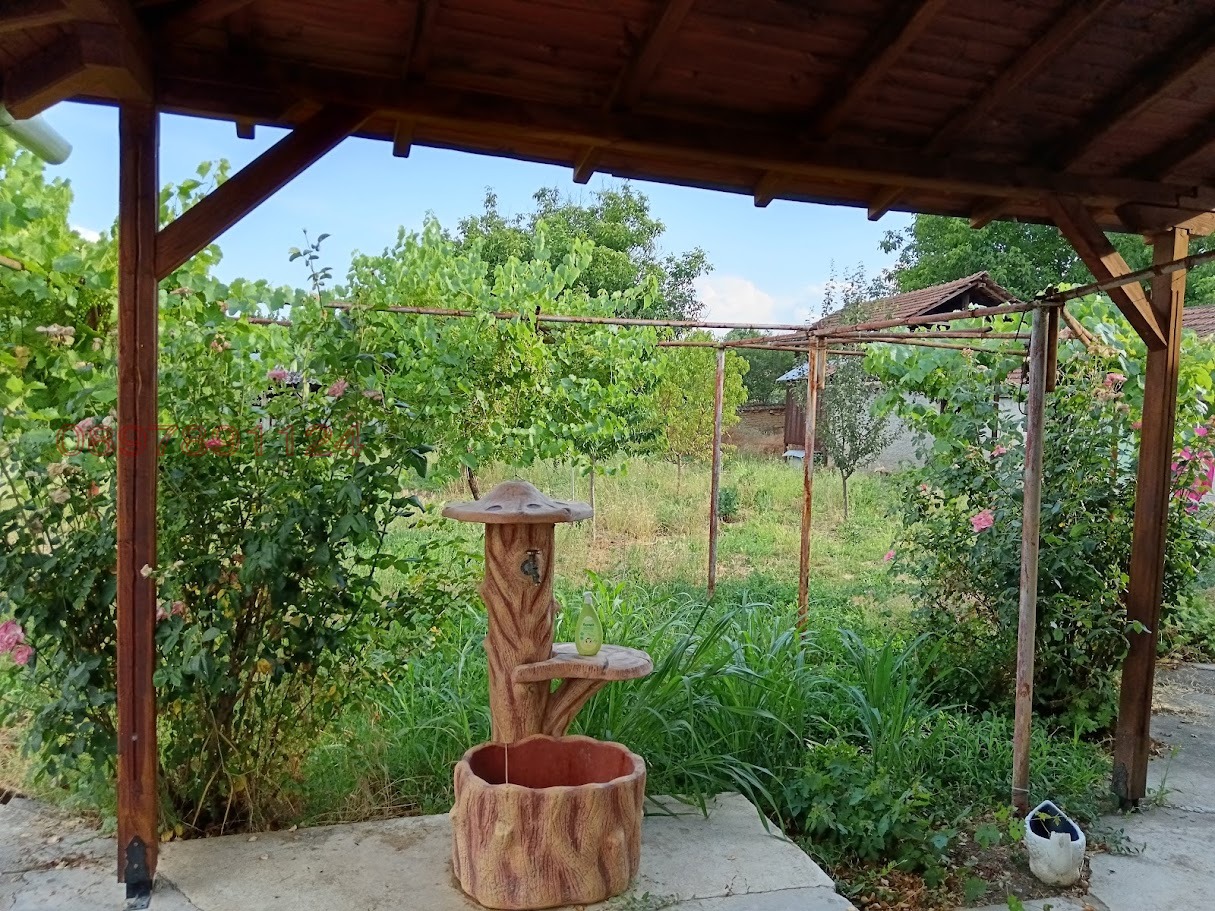 Продава КЪЩА, с. Върбица, област Велико Търново, снимка 6 - Къщи - 54247535