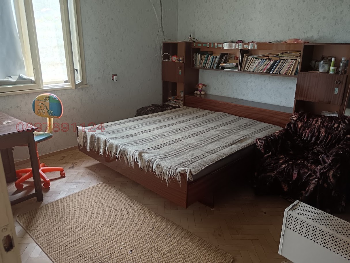 Продава КЪЩА, с. Върбица, област Велико Търново, снимка 14 - Къщи - 54247535