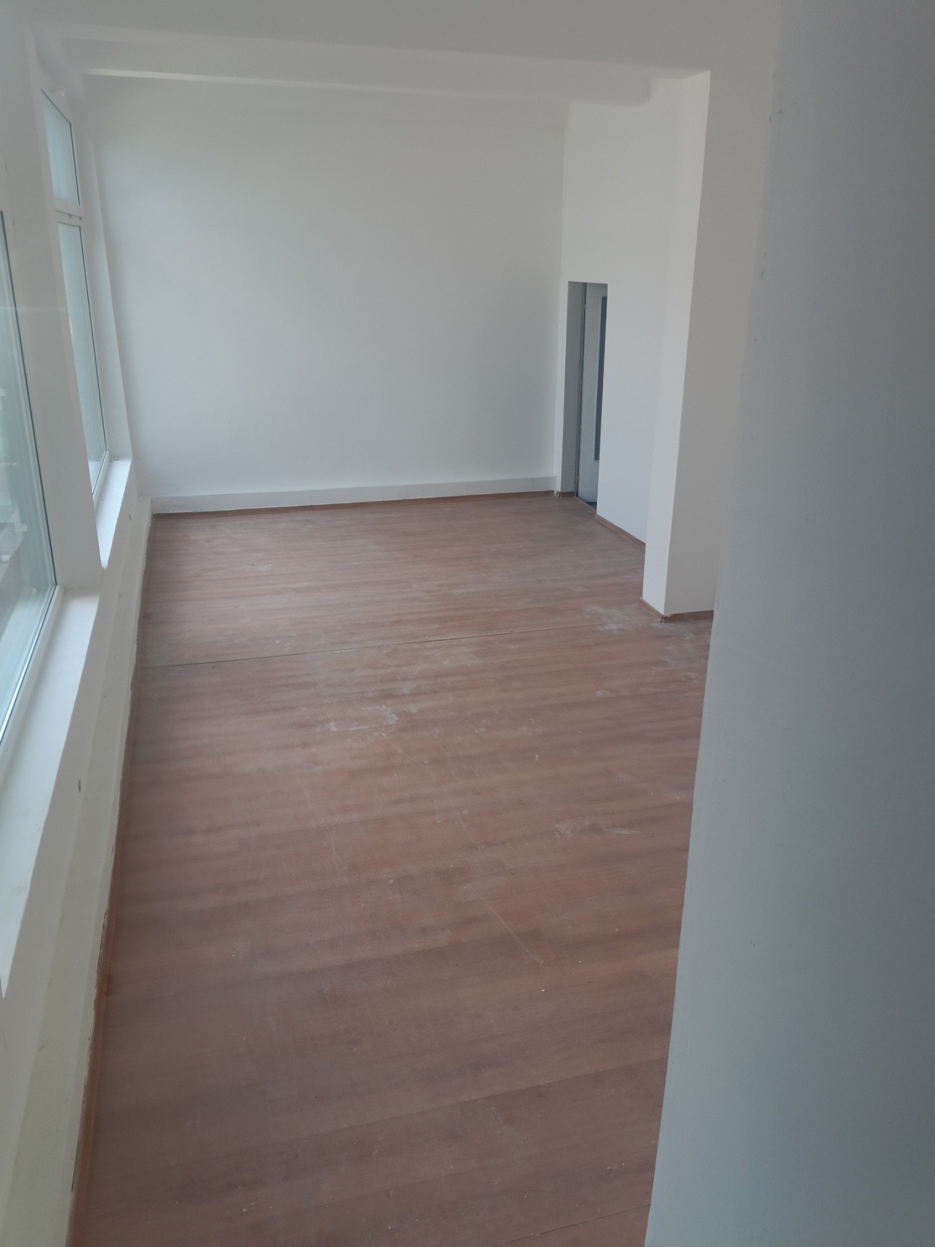 Продава МАГАЗИН, гр. Разград, Промишлена зона - Запад, снимка 3 - Магазини - 54413092