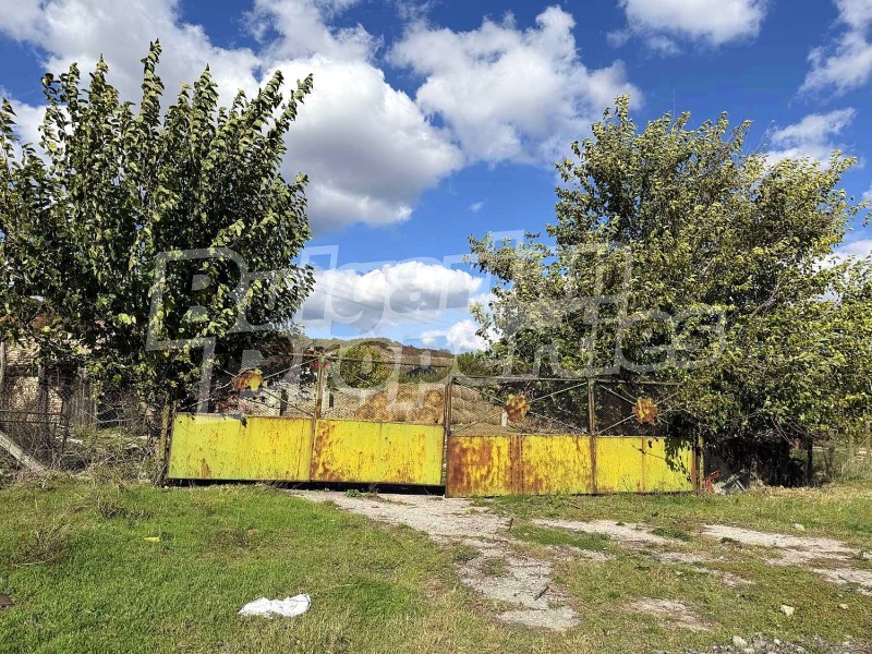 Продава ПАРЦЕЛ в област Разград, с. Манастирци - 7000 кв.м / 383 468 € » 749 998.22 лв., БЪЛГЕРИАН ПРОПЕРТИС