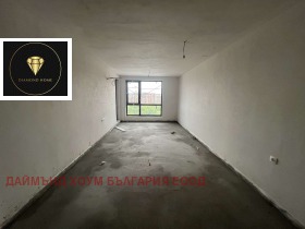1 quarto Hristo Smirnenski, Plovdiv
