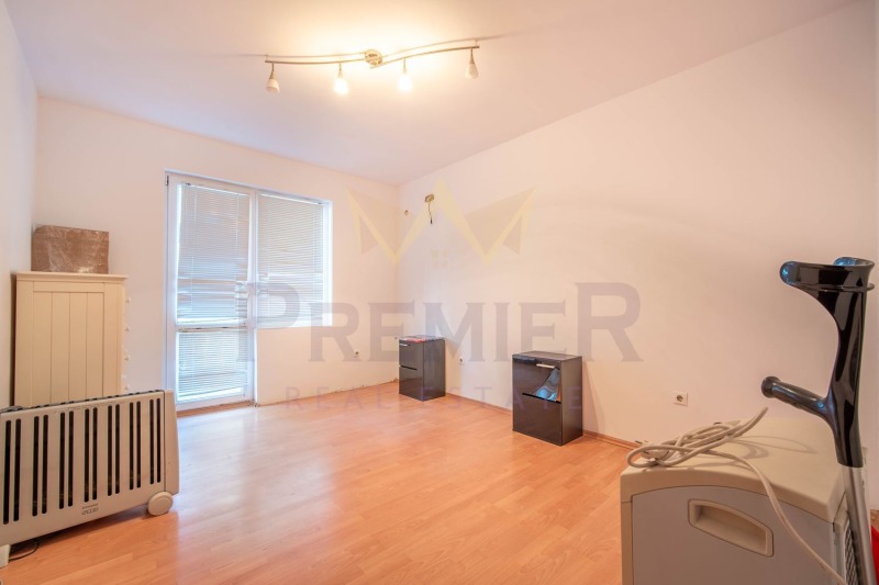 Продава  3-стаен град Варна , Левски 1 , 111 кв.м | 11244126 - изображение [7]