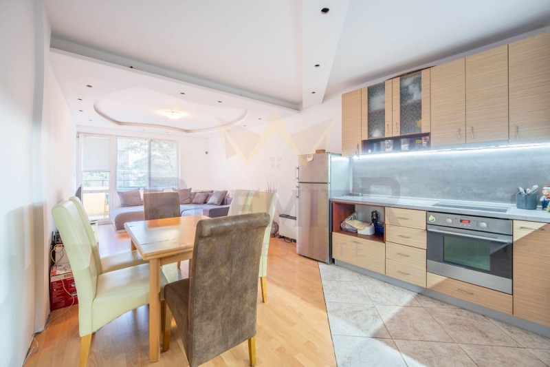 Продава  3-стаен град Варна , Левски 1 , 111 кв.м | 11244126 - изображение [3]