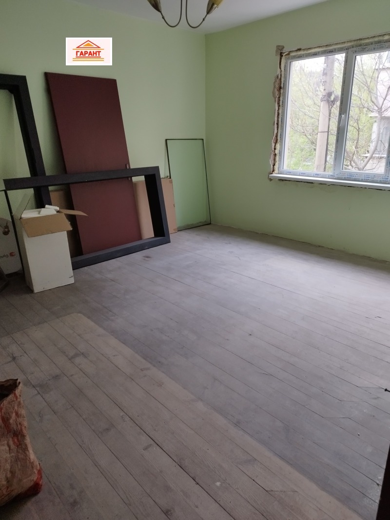 Продава  3-стаен град Плевен , Идеален център , 142 кв.м | 73337157 - изображение [6]