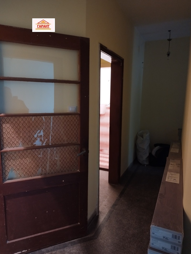 Продава  3-стаен град Плевен , Идеален център , 142 кв.м | 73337157 - изображение [10]