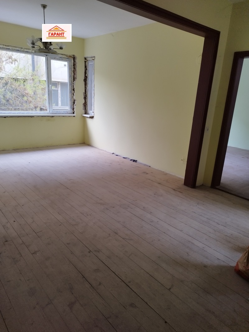 Продава  3-стаен град Плевен , Идеален център , 142 кв.м | 73337157 - изображение [9]