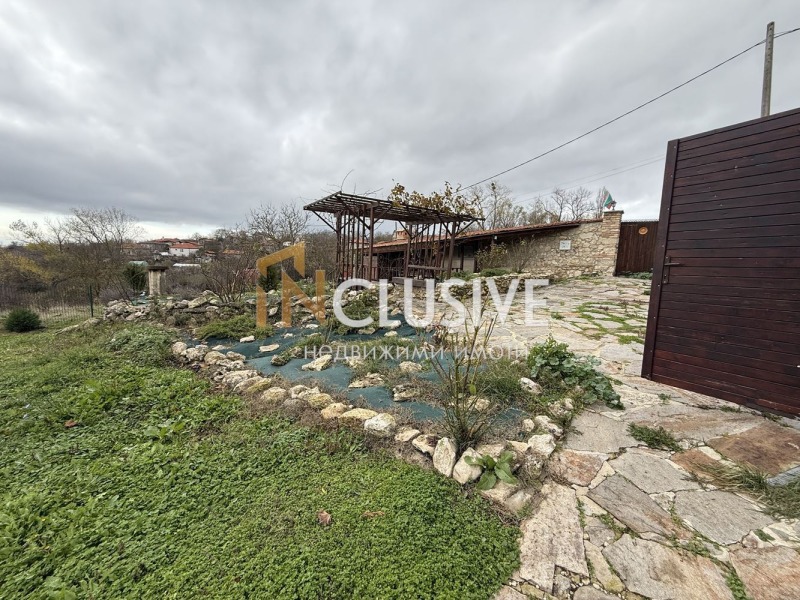 Продава КЪЩА, с. Баново, област Варна, снимка 3 - Къщи - 52570346