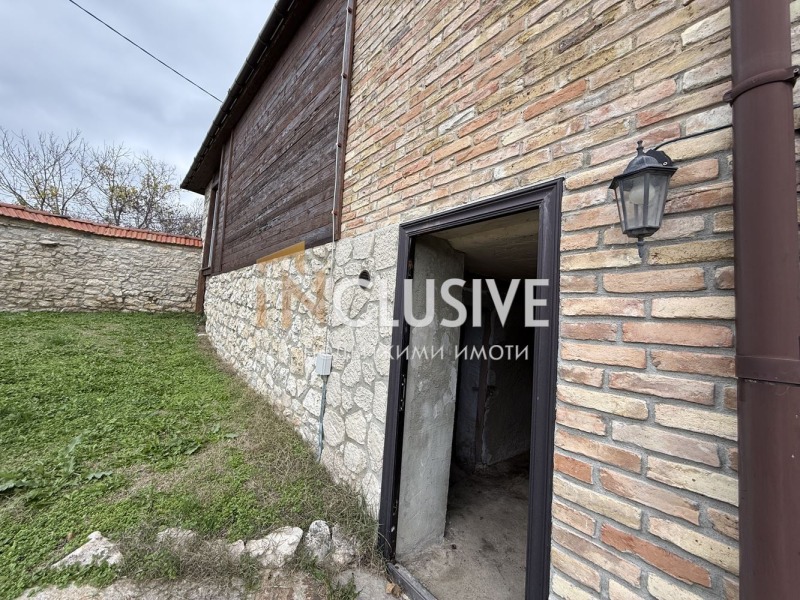 Продава КЪЩА, с. Баново, област Варна, снимка 14 - Къщи - 52570346