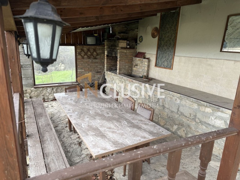 Продава КЪЩА, с. Баново, област Варна, снимка 13 - Къщи - 52570346