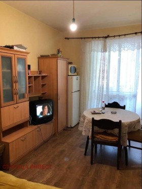 1 quarto Chirok centar, Ruse 3