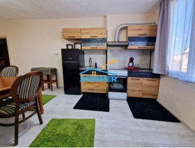 2 bedroom Vazrazhdane, Yambol 6