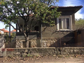 Продажба на къщи в град Кюстендил - изображение 1 