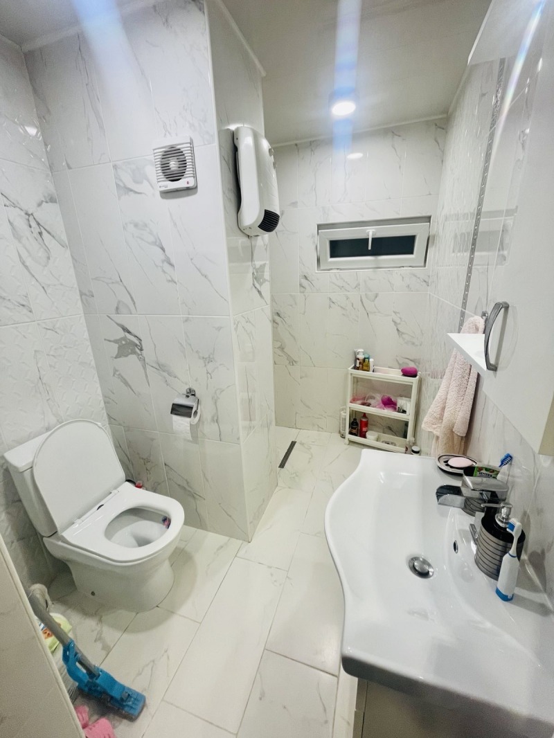 Продава 3-СТАЕН, гр. Шумен, Център, снимка 9 - Апартаменти - 53018256