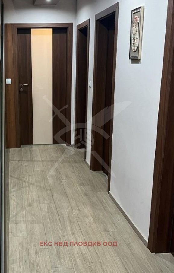 Продава КЪЩА, гр. Пловдив, Коматевско шосе, снимка 2 - Къщи - 54373248