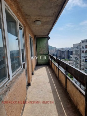 Продажба на четеристайни апартаменти в град Пловдив — страница 13 - изображение 11 