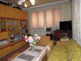 Продажба на имоти в Македонски, град Хасково - изображение 12 