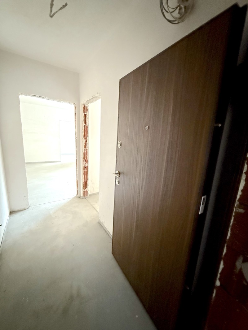 Продава  2-стаен град София , Обеля 2 , 67 кв.м | 96657845