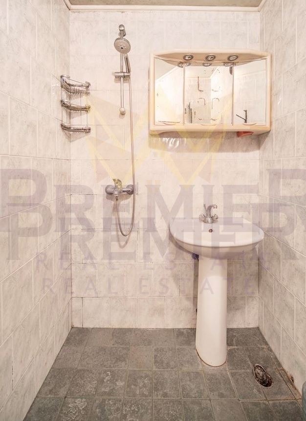 Продава 4-СТАЕН, гр. Варна, Център, снимка 9 - Апартаменти - 54350692