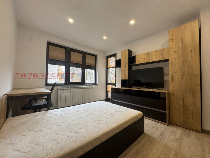 Продава МНОГОСТАЕН, гр. Русе, Център, снимка 3 - Апартаменти - 53298064