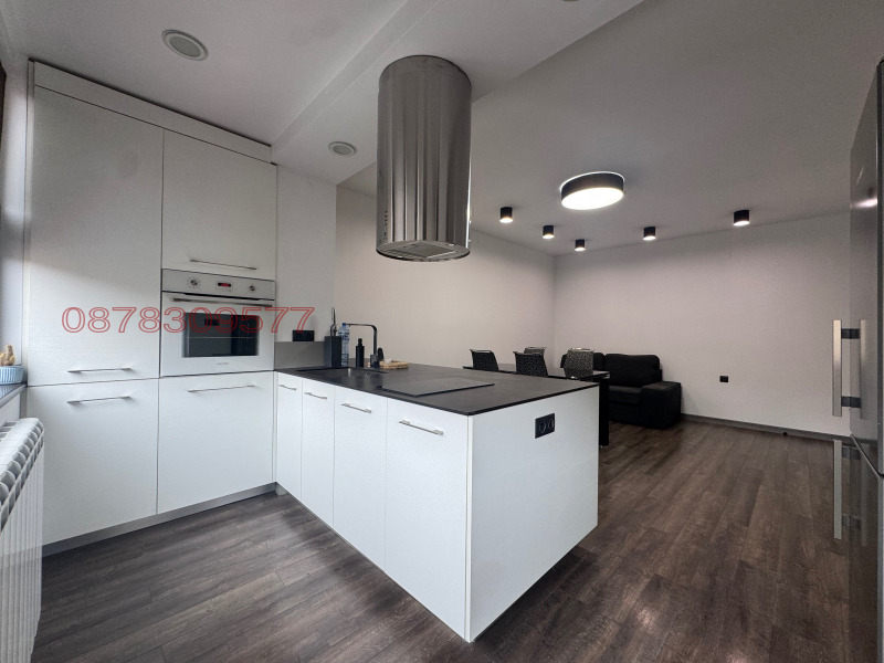 Продава МНОГОСТАЕН, гр. Русе, Център, снимка 13 - Апартаменти - 53298064