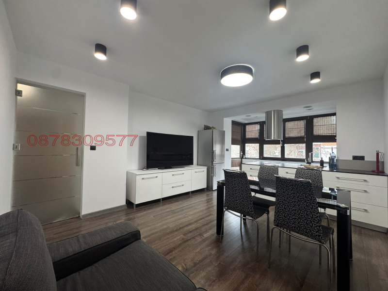 Продава МНОГОСТАЕН, гр. Русе, Център, снимка 12 - Апартаменти - 53298064