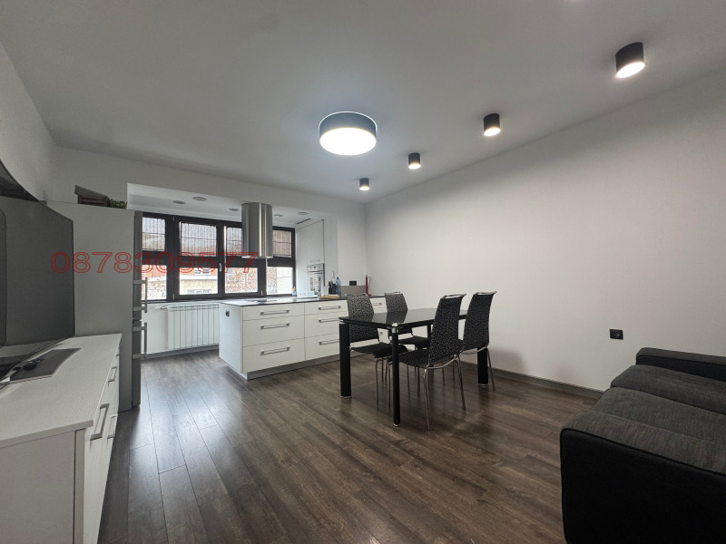 Продава МНОГОСТАЕН, гр. Русе, Център, снимка 11 - Апартаменти - 53298064