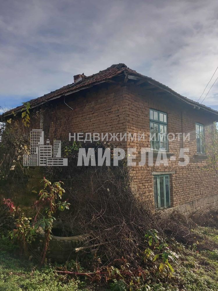 Продава КЪЩА, с. Сваленик, област Русе, снимка 5 - Къщи - 52550301