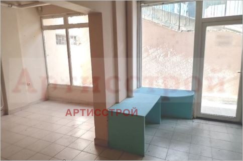 Продава МАГАЗИН, гр. София, Банишора, снимка 5 - Магазини - 53457789