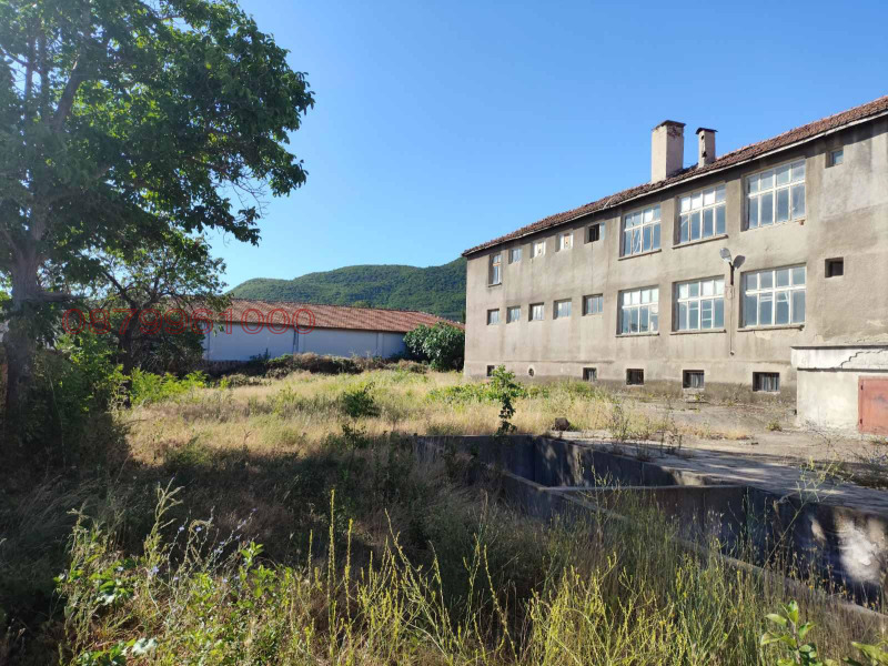 Продава ПРОМ. ПОМЕЩЕНИЕ, гр. Куклен, област Пловдив, снимка 2 - Производствени сгради - 52532601