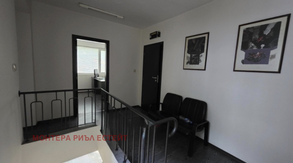 Продава ОФИС, гр. Варна, Център, снимка 2 - Офиси - 51900704