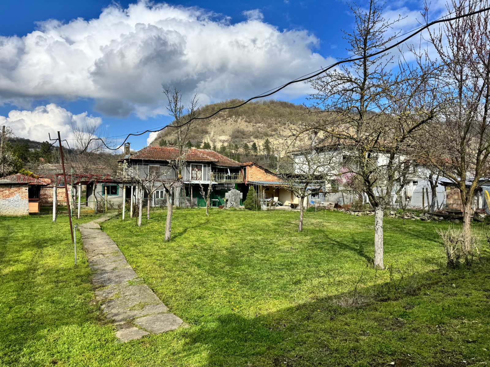 Продава КЪЩА, с. Сваленик, област Русе, снимка 2 - Къщи - 54682061