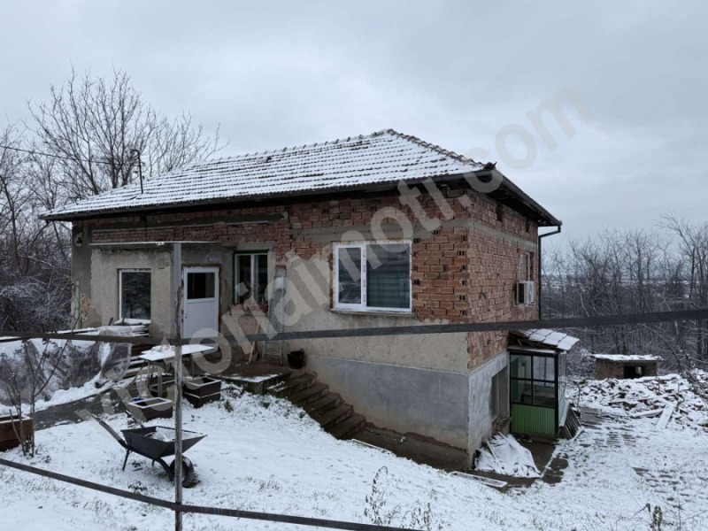 Продава КЪЩА в област Велико Търново, с. Поликраище - 120 кв.м / 77 000 € » 150 598.91 лв., ВИКТОРИЯ ИМОТИ ЕООД
