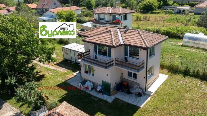 Продава КЪЩА, с. Бенковски, област Варна