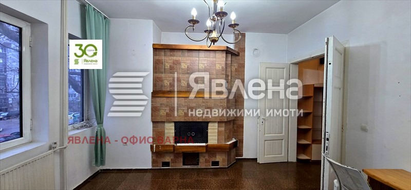 Продава КЪЩА, гр. Варна, Лятно кино Тракия, снимка 2 - Къщи - 56239504