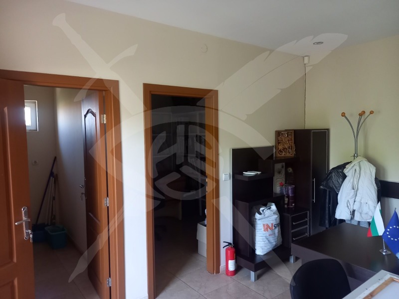 Продава БИЗНЕС ИМОТ, гр. Карнобат, област Бургас, снимка 9 - Други - 52608961