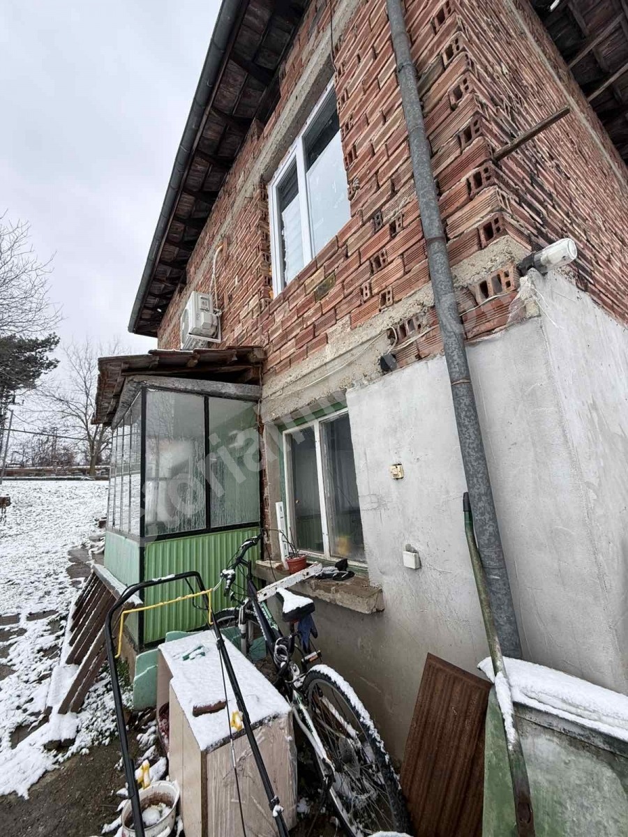 Продава КЪЩА, с. Поликраище, област Велико Търново, снимка 2 - Къщи - 54213370