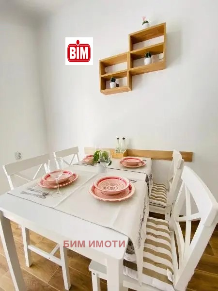 Продава 4-СТАЕН, гр. Пловдив, Каменица 1