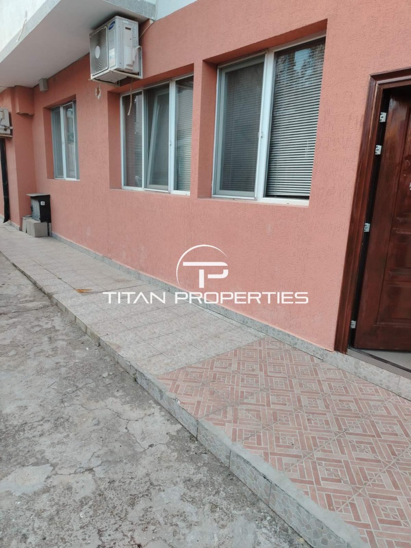 Продава  Етаж от къща, град Бургас, Ветрен •  230 000 EUR • ID 53493924 — holmes.bg - [1] 